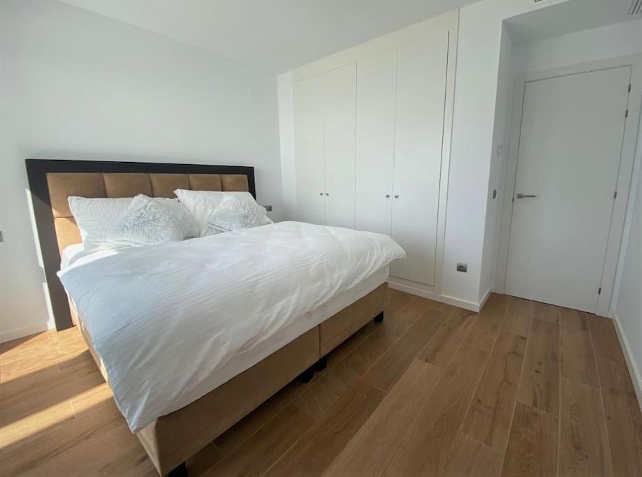 Luxurious Penthouse With Huge Panoramic Terrace Apartamento San Roque  Exterior foto